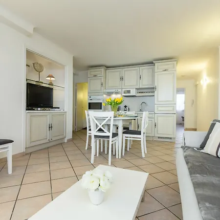 Palais Des Fleurs Apartment Cannes